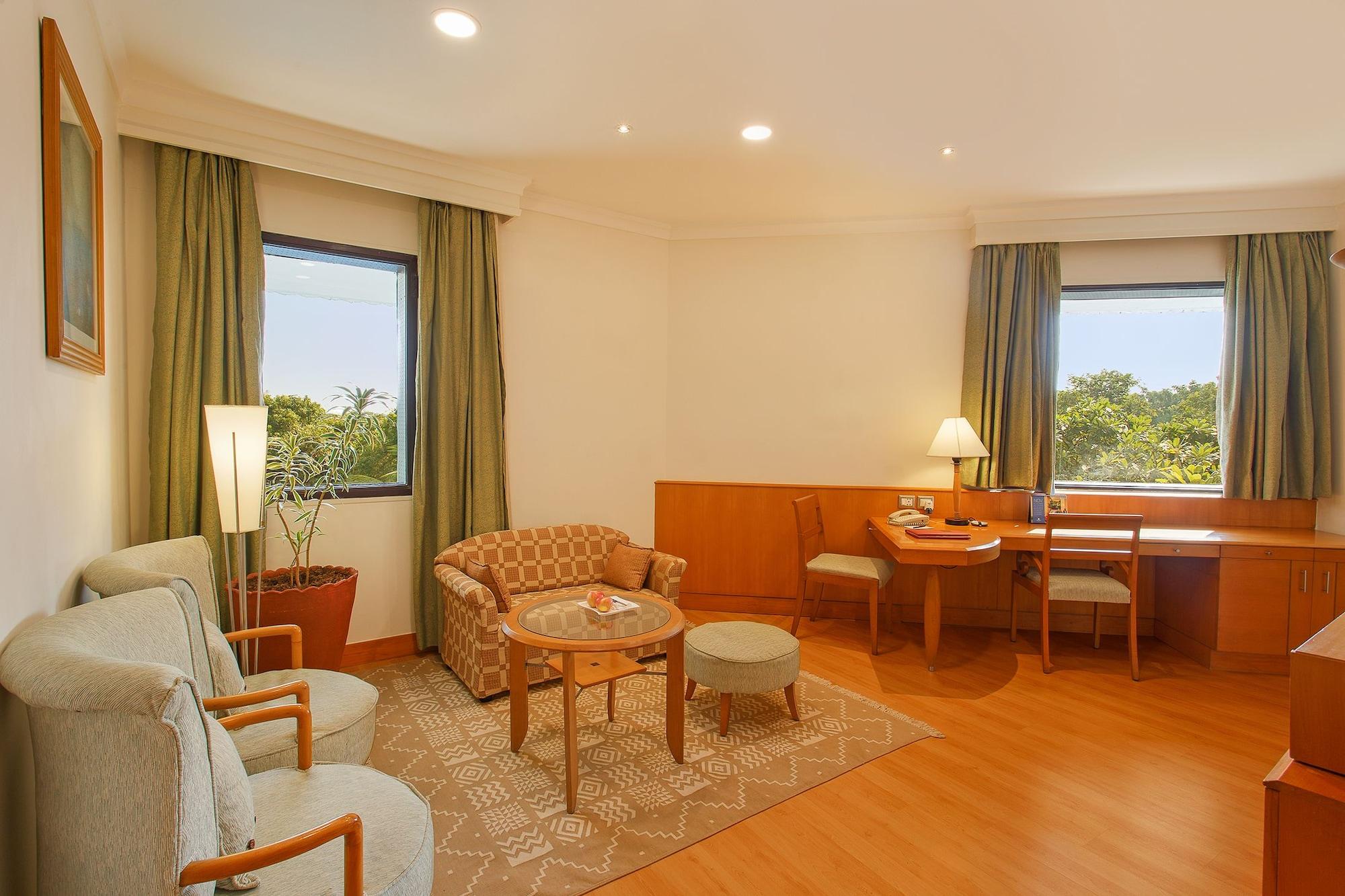 โรงแรมไทรเด้นท์ เชนไน ภายนอก รูปภาพ A suite at the Taj Bengal