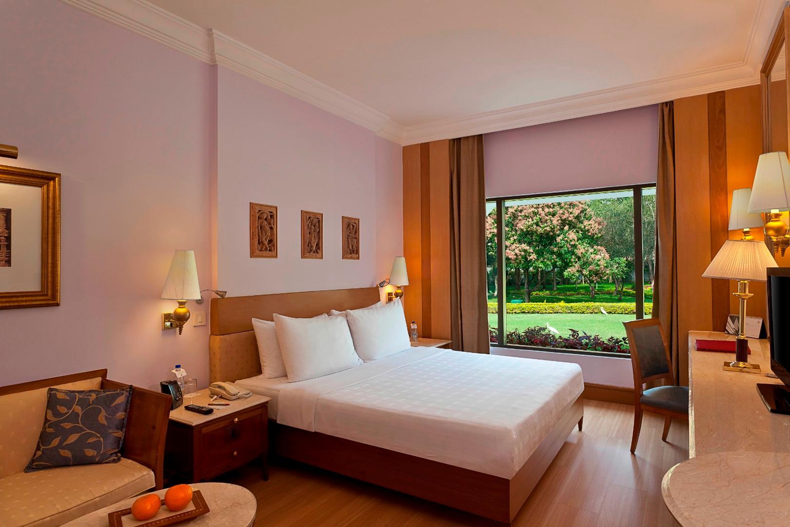 โรงแรมไทรเด้นท์ เชนไน ภายนอก รูปภาพ A room at the Taj Bengal