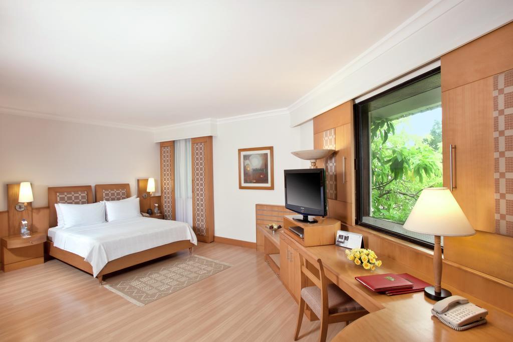 โรงแรมไทรเด้นท์ เชนไน ภายนอก รูปภาพ A room at the Taj Bengal
