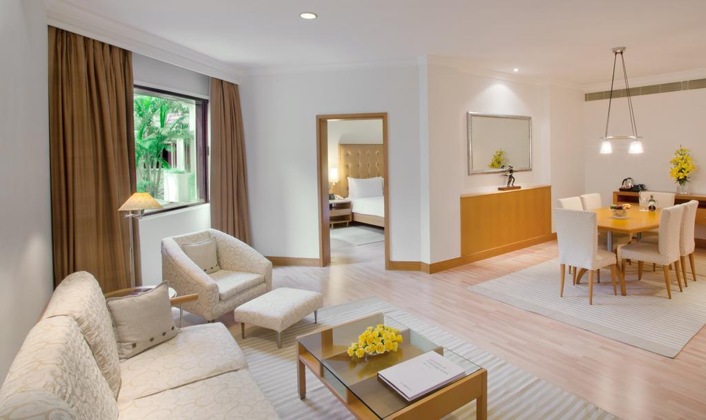 โรงแรมไทรเด้นท์ เชนไน ภายนอก รูปภาพ A suite at the hotel